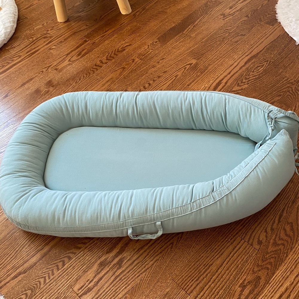 New baby lounger